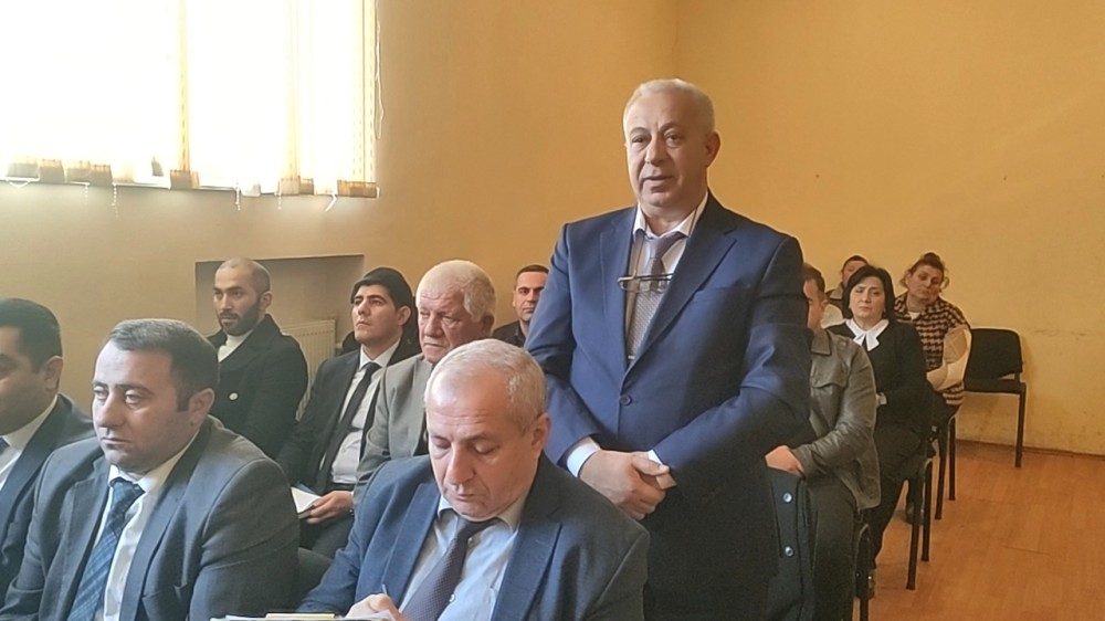 Seymur Orucov Ağstafa şəhəri və Poylu qəsəbəsində vətəndaşların növbəti səyyar qəbullarını keçirib